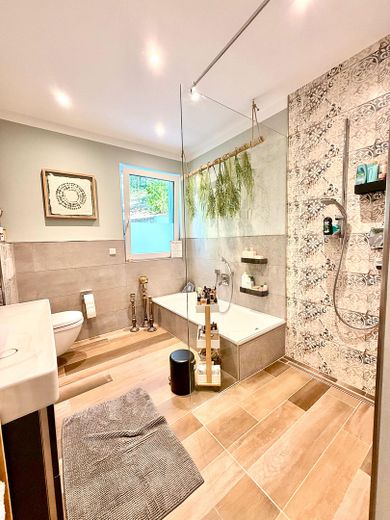 Echternacherbrück'te - Lüksemburg sınırının hemen yanında - 01.01.2027 tarihinden itibaren modern 95m² daire – Fotoğraf 12