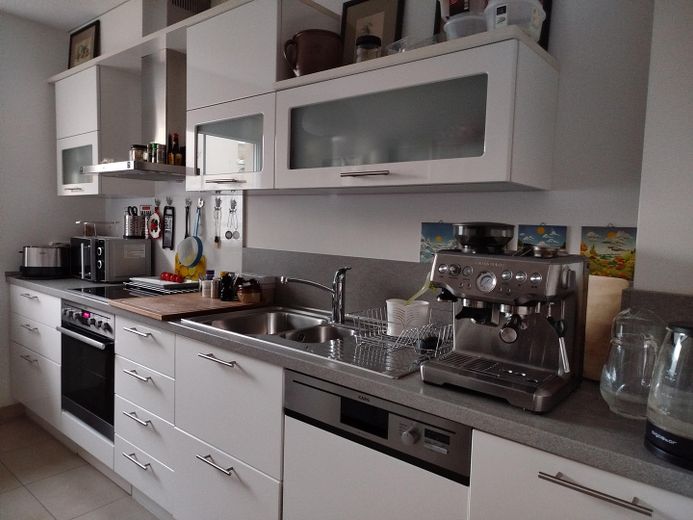 Family-friendly modern semi-detached house in a quiet development on the Havel – Einbauküche