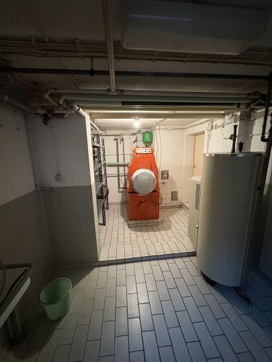 Krailling: Großzügiges Reihenmittelhaus + Garage (optional) – Heizungsraum/ Waschkücke