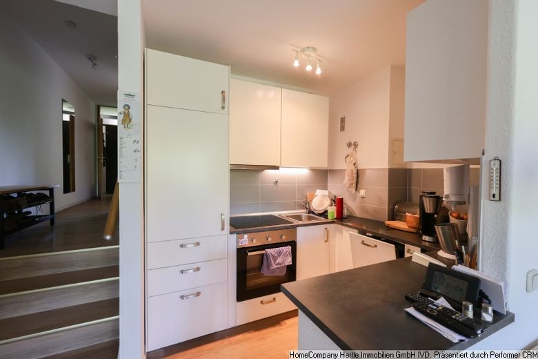 Freundlich und angenehm möbliert mit TG-Stellplatz für 3,5 Monate in toller Lage der Oberau, Freiburg – 806da2b439f67d5ed0088150eaa6df9163e5f05f.jpg