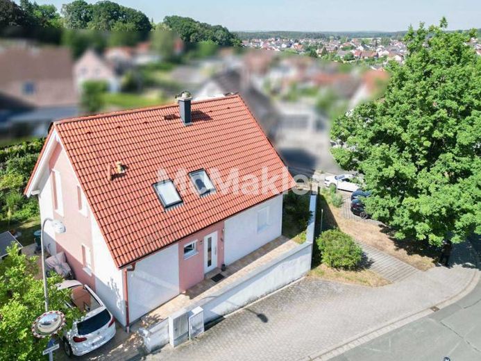 Einziehen & wohlfühlen: Modernes Einfamilienhaus mit traumhaftem Weitblick – Foto 1