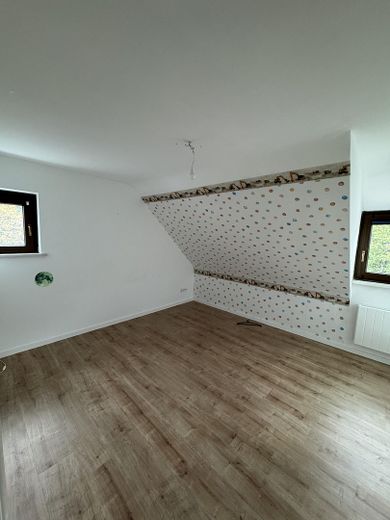 Vivienda bifamiliar en Stuttgart-Sillenbuch – DG Kinderzimmer
