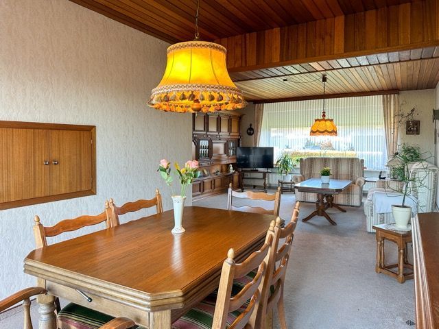 Ihr neues Zuhause: Großzügiges Einfamilienhaus mit Wiesenblick in Tellingstedt – Essbereich 1 EG