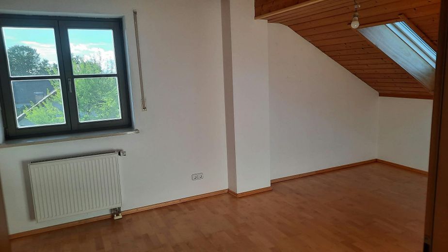 provisionsfreie Doppelhaushälfte – Schlafzimmer