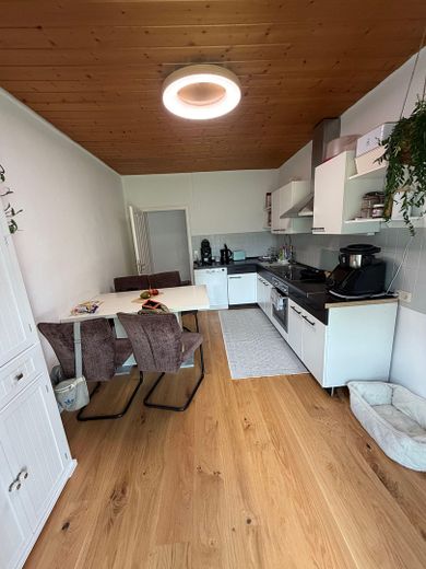 CHARMANTE & NEU RENOVIERTE WOHNUNG IN ALTEM KLOSTER // Kempten – Küche