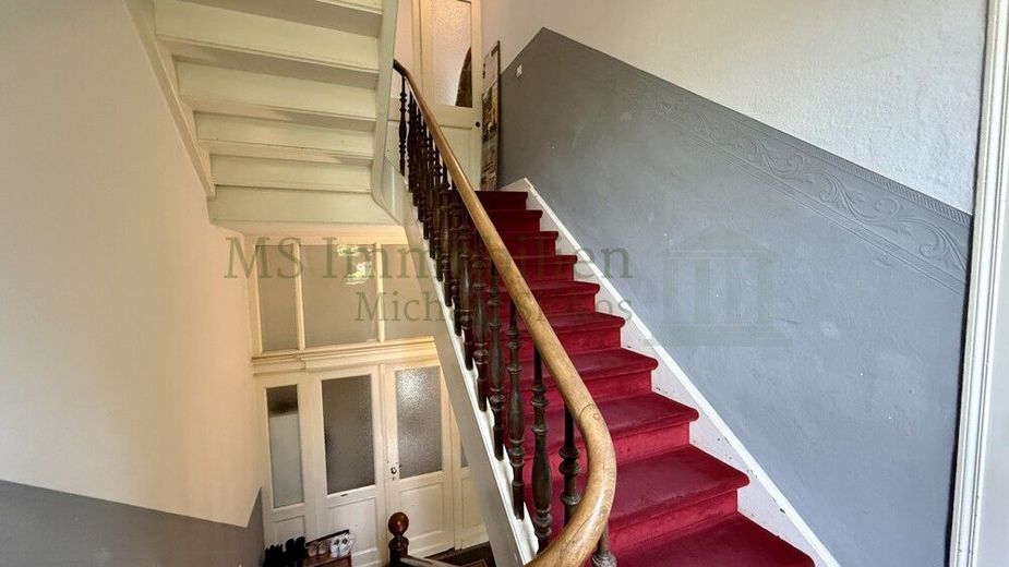 *** Historischer Altbau mit Stil: Voll vermietetes Dreifamilienhaus in Worms *** – EG:1. OG Treppenhaus