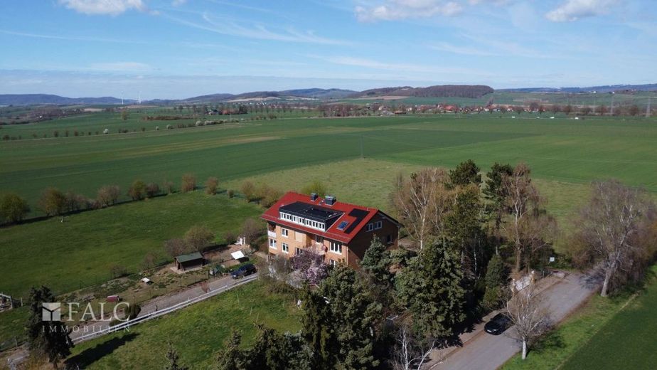 ***Hullersen - Modernisiertes Mehrfamilienhaus mit 6 Wohneinheiten auf üppigem Grundstück*** – Außenansicht
