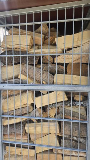 Von Privat : Doppelhaushälfte mit Sonnigem Garten – Holzgitter
