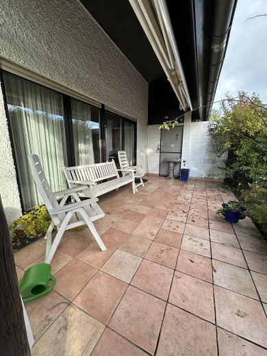 Двоквартирний будинок у Pfungstadt-Esb./Eich на продаж – Terrasse