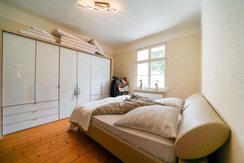 Altbau-Eleganz: Vielseitig nutzbar &amp; modernisiert - Stadtvilla in Bestlage von Bergisch-Neukirchen! – Bild 10