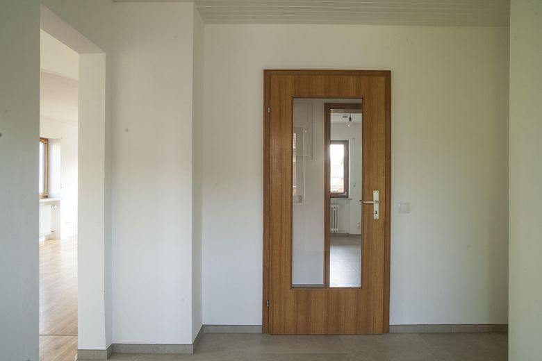Erstbezug nach Sanierung: Helle 97 m² Wohnung mit Südbalkon, Garten, Kellerraum und Garage – फोटो 21