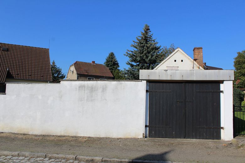 Garage Straßenseite