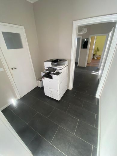Attraktives Büro in zentraler Lage von Darmstadt – mit Terrasse & Parkplätzen – Flur 2