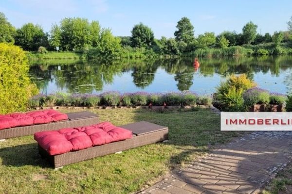 IMMOBERLIN.DE - जल-संपत्ति, बंगला, यॉट, बर्लिन के निकट संघीय जलमार्ग