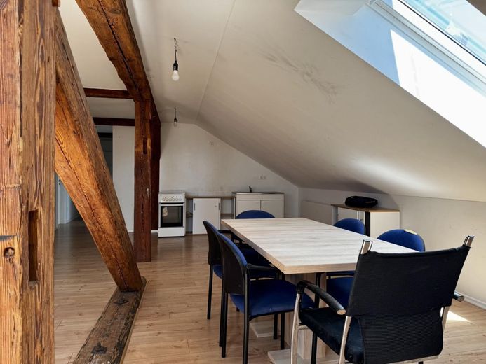 2,5-Zimmer-Dachgeschosswohnung mit ca. 100 m² – Foto 6