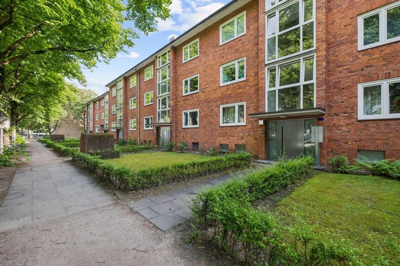 Kapitalanleger aufgepasst! Modernisierte &amp; Vermietete 2-Zimmer-Wohnung mit Balkon in Hamburg-Horn – Eingang