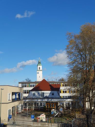 Bel appartement de 2 pièces dans le centre de Vöhringen – Blick aus dem Fenster