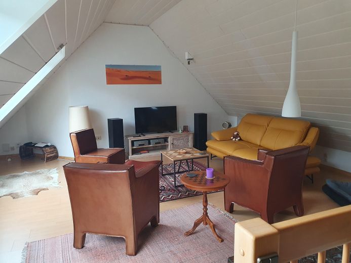 Attraktive lichtdurchflutete Maisonette-Wohnung – Galerie