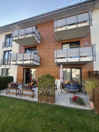 Terrasse über 2 Fensterfronten