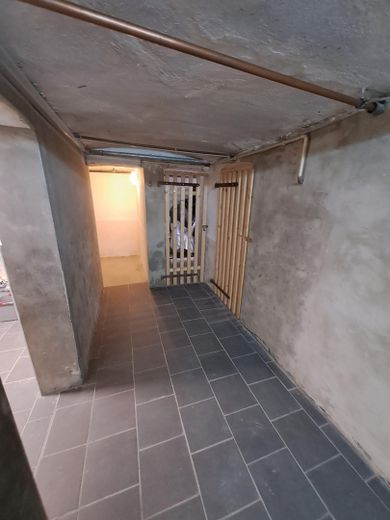 Lüneburg 2,5 Zimmer Wohnung mit eigenem Garten, zu Fuß in nur 5 Min zum Marktplatz. – Keller