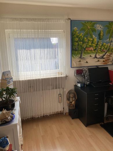 3 family house – Photo 16