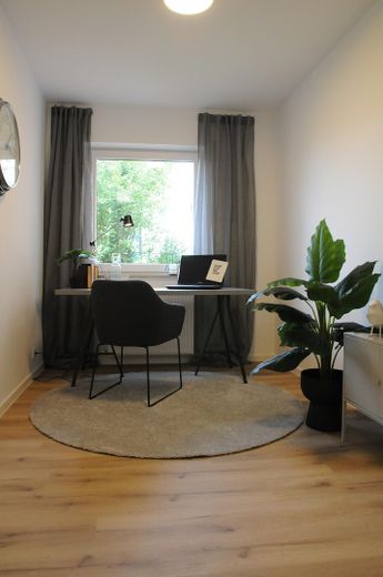 Zentral wohnen mit Wellness-Komfort – Arbeits-/Gästezimmer