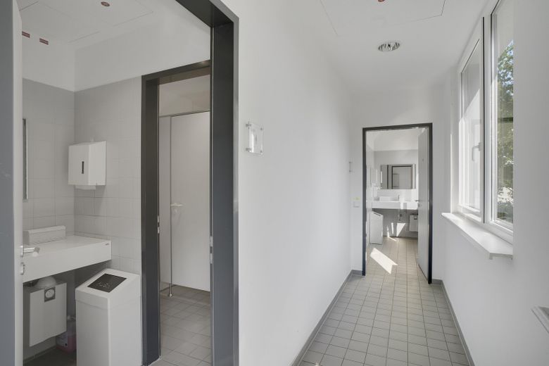 Büroflächen im Haus der Verbände (250 - 600 m²) – WC-Bereich