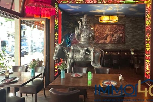 Restaurant with Terrace in Reuterkiez