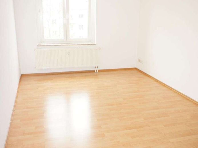 2. OG ! Balkon / Schlaf- und Wohnzi. zum Innenhof** – Foto 1