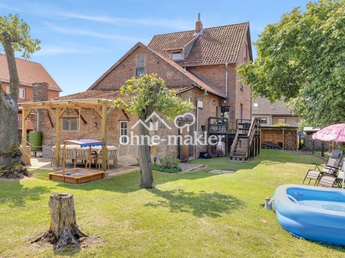 Modernisiertes Einfamilienhaus mit Anbau/ Scheune auf 1.436 m² Grundstück in Ilsede-Groß Lafferde – Foto 1