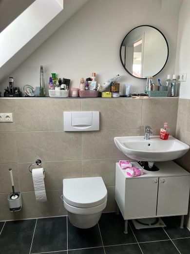 Loftfeeling auf 2 Ebenen, außergewöhliche & lichtdurchflutete Galeriewohnung – Foto 9