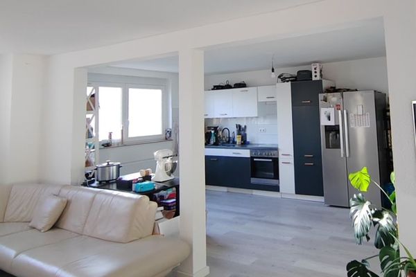 Großzügige 4-Zimmer-Dachgeschosswohnung – ideal geeignet für Wohngemeinschaften