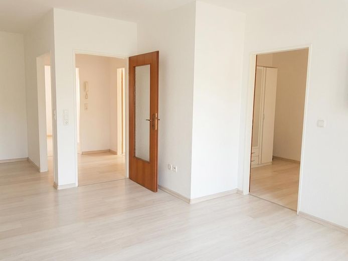 Exclusief gerenoveerd 2-kamerappartement met balkon in Dortmund-Lütgendortmund – Wohnzimmer