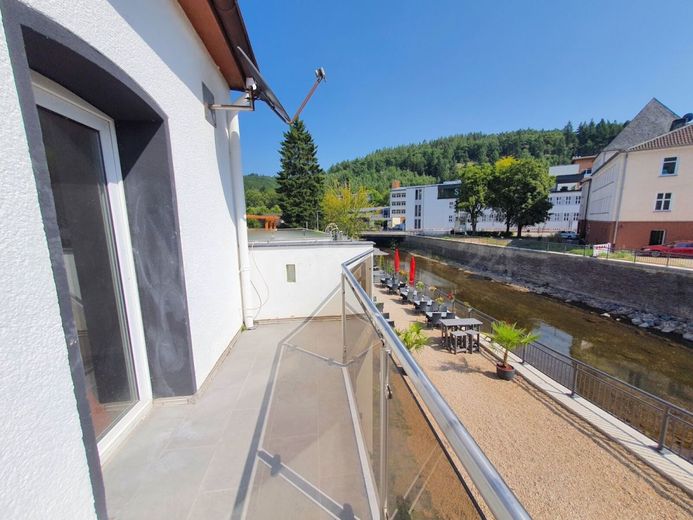 ++ WOHN- UND GESCHÄFTSHAUS IN ZENTRALER LAGE! TOP RENDITE!! ++ – BALKON