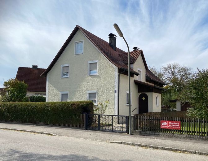 Haus-Einfahrt.