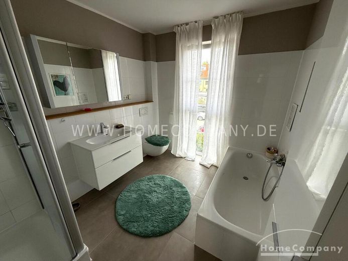 TOP Reihenhaus Nähe Airport mit Garten und 4 Schlafzimmer – 9bce1ce547a42f8816a4b7231846d1f3ae42de8f.jpg