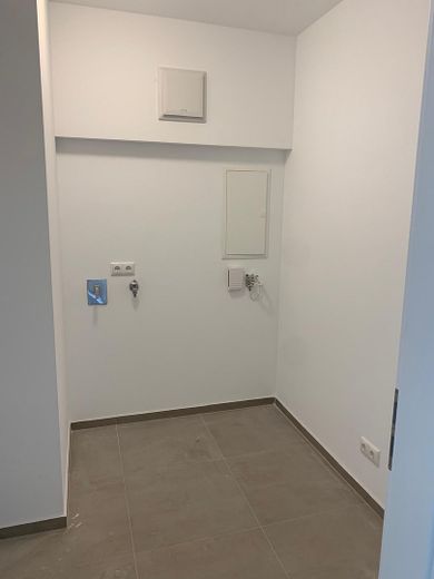Esclusivo appartamento di 3 locali con ampia terrazza soleggiata e cucina componibile di alta qualità – Foto 10