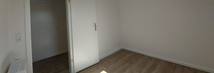 halbes Zimmer (2)