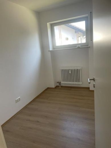 Многоквартирный дом с потенциалом роста стоимости в превосходном месте – San. Wohnung Kinderzimmer