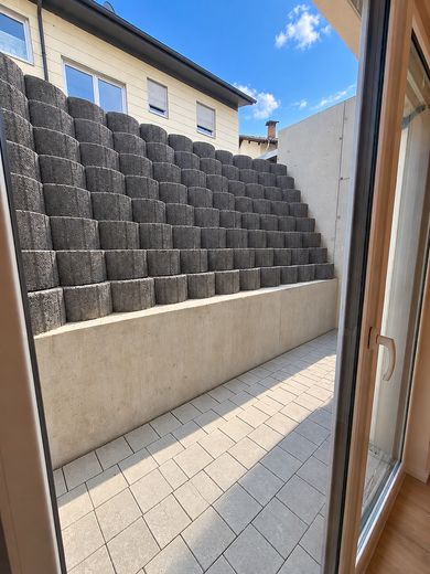 Luminoso appartamento seminterrato di 2 locali – in un tranquillo quartiere residenziale – Foto 6