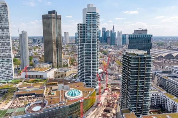++Exklusives Leben im Grand Tower: Wohnen im höchsten Residential Tower Deutschlands++