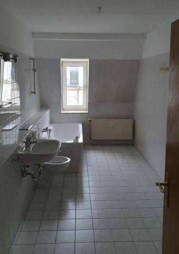Bezugsfreie 2-Zimmer-Dachgeschosswohnung im Hechtviertel Dresden inkl Parkplatz – Foto 5