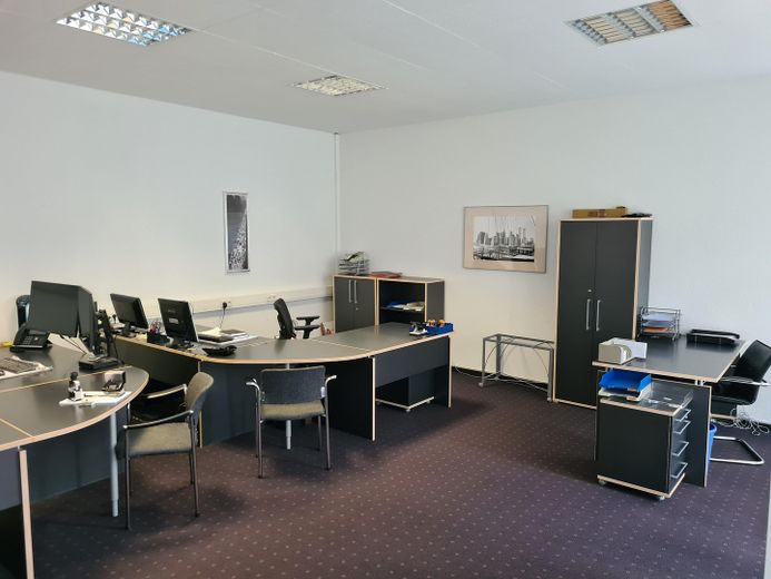 Gemeinschaftsbüro zur Strasse