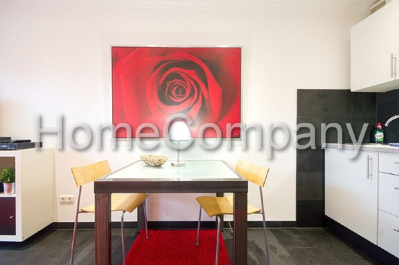 Modern ingericht appartement met balkon, parkeerplaats voor auto en directe nabijheid van de U 35 – 8641536d0757c1273a6e12ee3c7c4ff3cc9d8acd.jpg