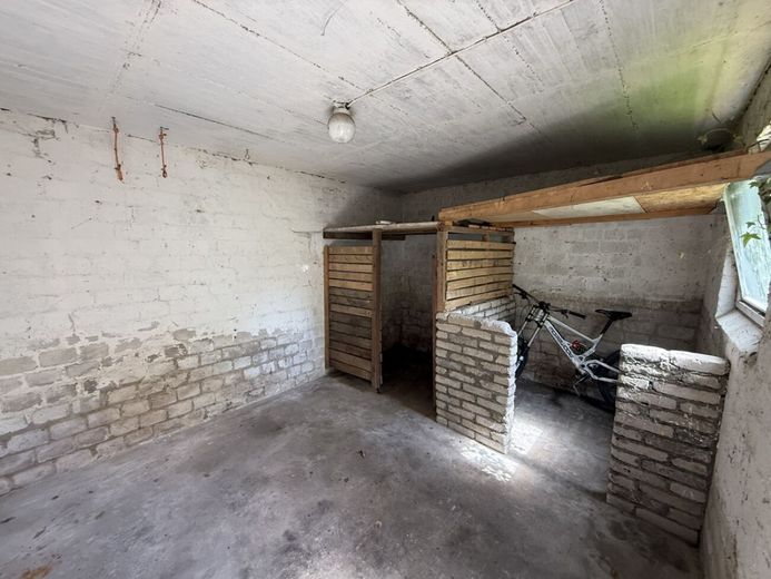 Vielseitiges Ein- bis Zweifamilienhaus mit großzügigem Grundstück in Volmerdingsen – Garage