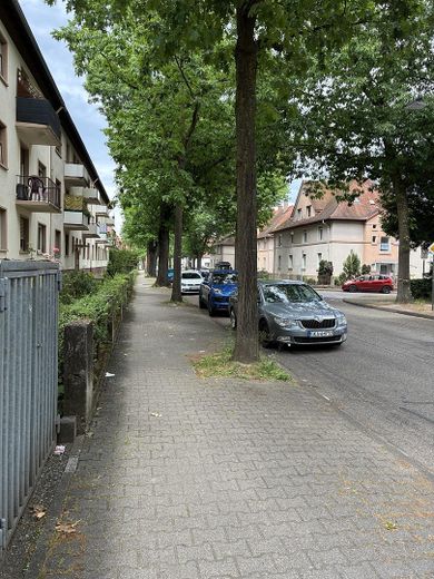 Straße / Umfeld