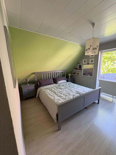 Habiter à proximité du centre avec place de stationnement – Schlafzimmer