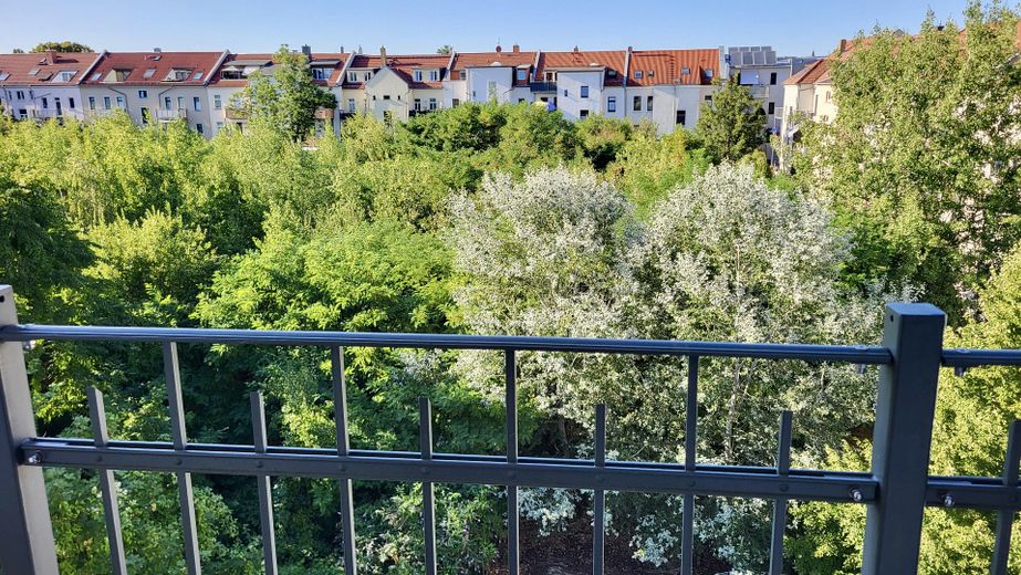 Provisionsfrei! Modernes Penthouse mit großer sonniger Dachterrasse – Aussicht Küche