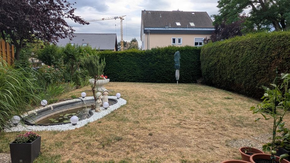 *Bez prowizji*- zadbany, przyjazny rodzinie skrajny dom szeregowy (procedura ofertowa) – Garten