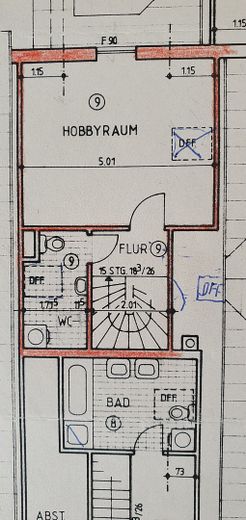 Avis aux investisseurs : duplex habité et meublé de 4 pièces avec cuisine, salle de bains et WC supplémentaires, dans un quartier calme proche du centre – Grundriss Wohnung oben